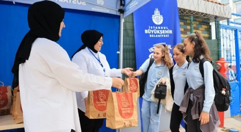 İstanbul'da 900 bin öğrenciye beslenme desteği