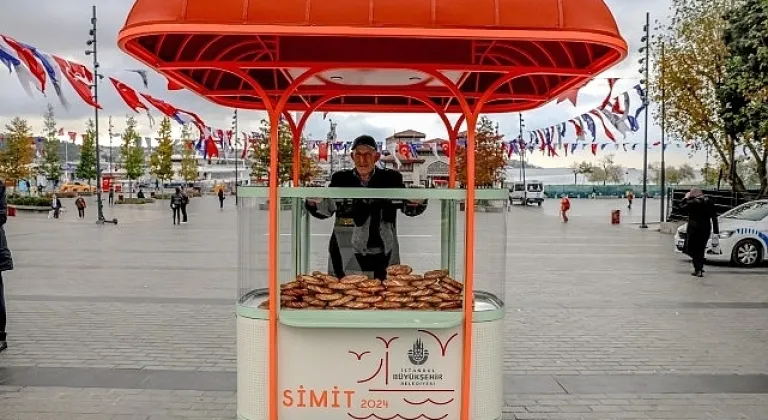 İstanbul'un Yeni Simit Arabaları Beşiktaş Meydanı'nda