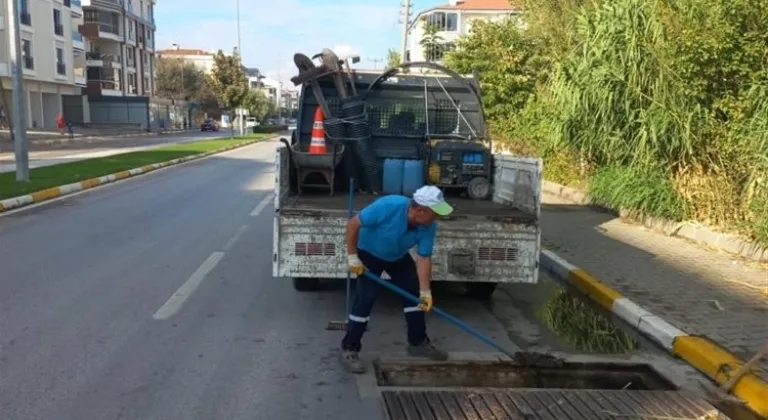İtfaiyeden sel mesaisi