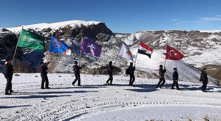 İzciler Sarıkamış şehitleri için -30 derecede çadırda sabahladı