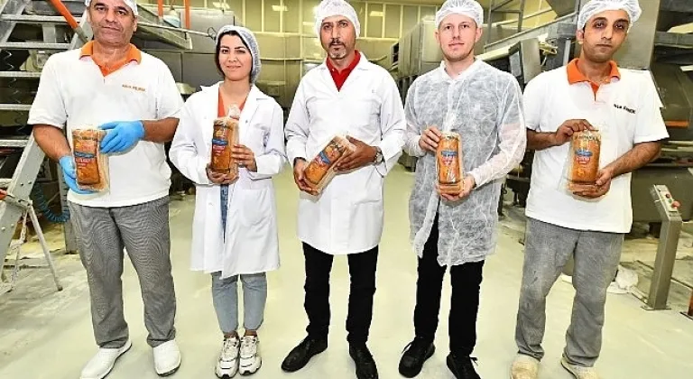 İzmir Büyükşehir Belediyesi'nin Halk Ekmek Fabrikası'ndan yeni ürün Çölyak hastaları için özel üretim ekmek