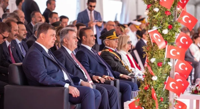 İzmir'de 30 Ağustos Zafer Bayramı Coşkusu Başladı