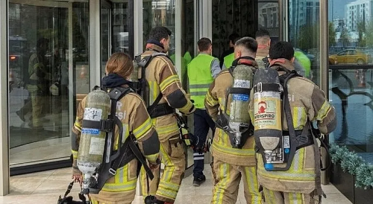 İzmir'in gökdelenler bölgesinde yangın tatbikatı