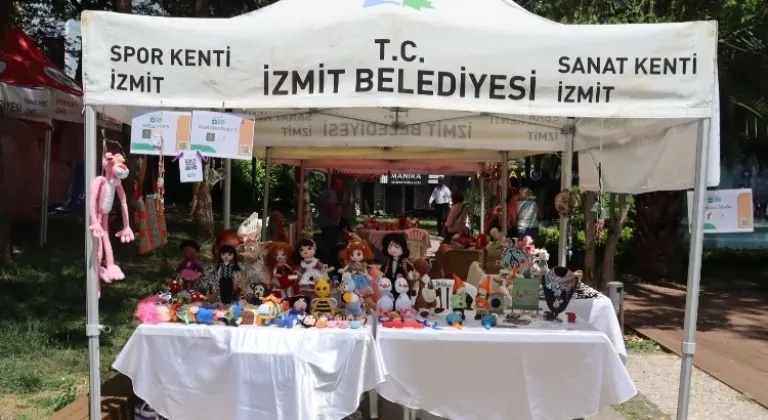 İzmitliler '3. İyilik Şenliği'nde buluştu