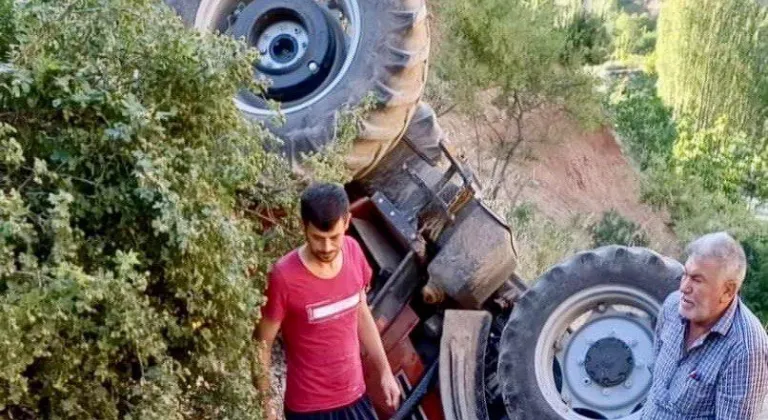 Kahramanmaraş’ta traktör uçuruma yuvarlandı: 1 ölü 2 yaralı