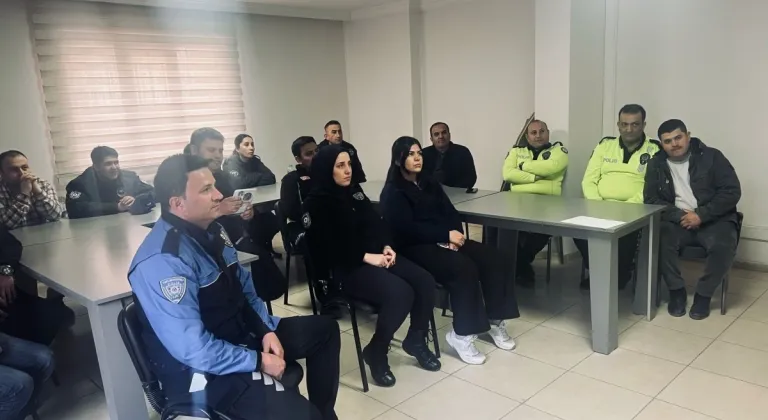 Kamu personellerine ve öğrencilere ‘Fermuar Sistemi’ anlatıldı