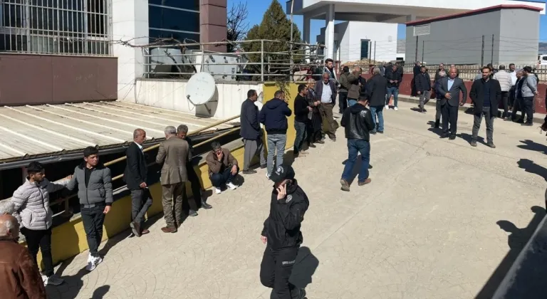 Kanlı çatışma: Akraba iki aile arasındaki silahlı kavga 3 can aldı