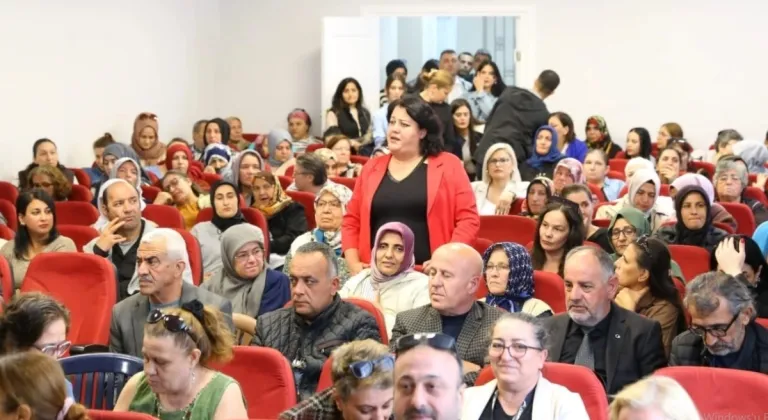 Karabağlar'da Bağımlılıkla Mücadele Seminerleri Düzenleniyor