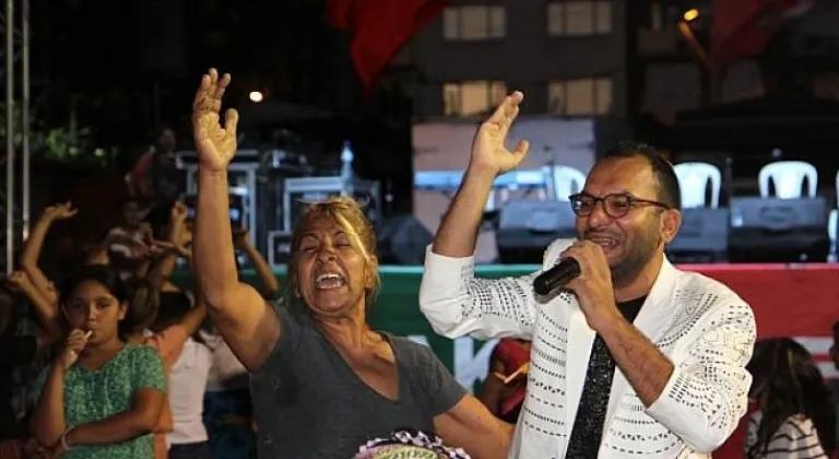 Karşıyaka Örnekköy Mahallesi’nde Roman şenliği coşkusu