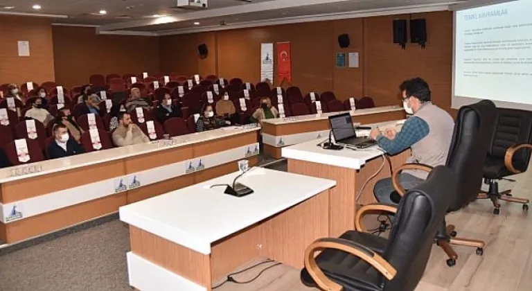 Kartepe Belediyesi’nde Eğitimlere Devam Ediliyor