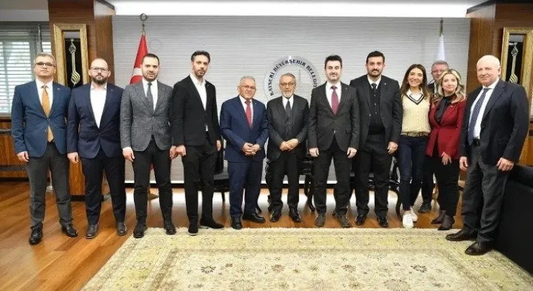 Kayseri Büyükşehir Belediye Başkanı, Prof. Dr. Naci Görür'ü Ağırladı