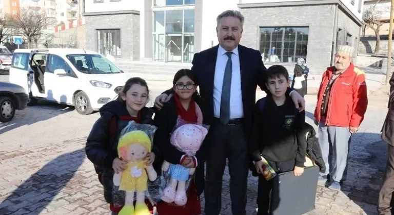 Kayseri Melikgazi'de gençler mutlu oluyor