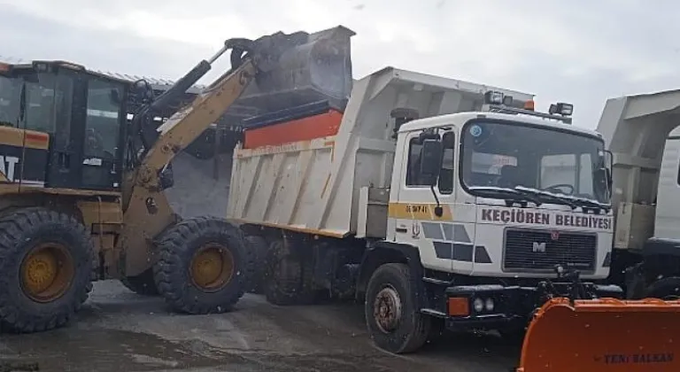Keçiören Belediyesi Yoğun Kar Yağışına Karşı Teyakkuzda