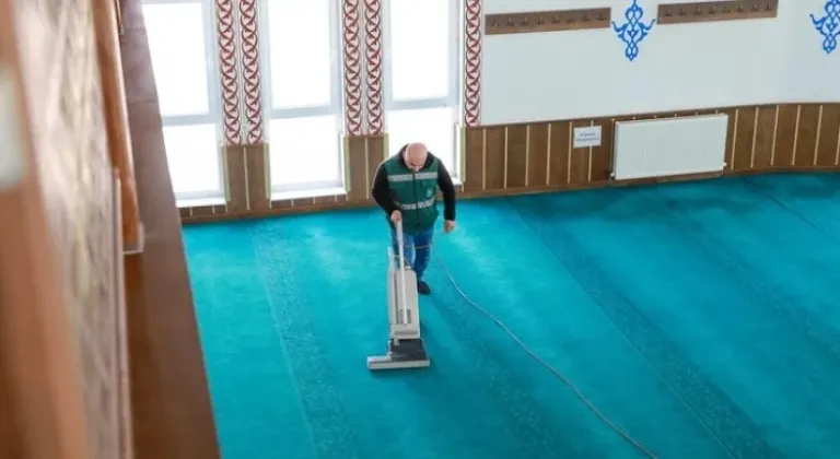Keçiören’de Camiler Ramazan’a Hazırlanıyor