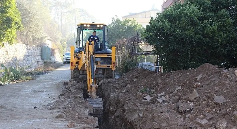 Kemer Aslanbucak'ın içme suyu hattı yenileniyor