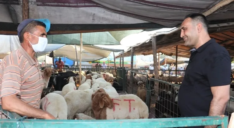 Kentin En Düzenli Kurbanlık Satış Alanı Toroslar’da
