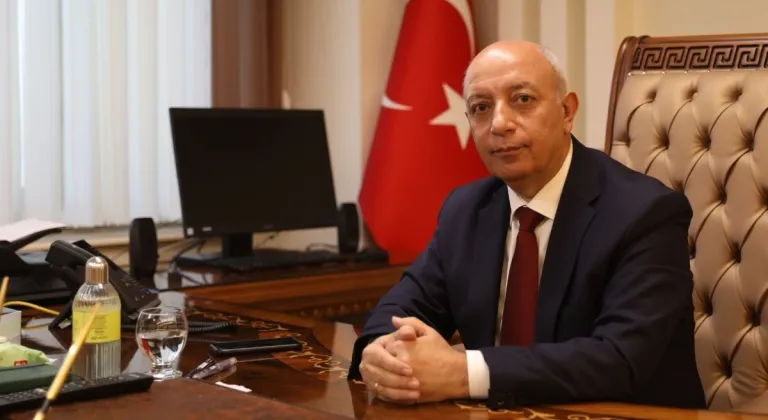 KİÜ Rektörü'nden 23 Nisan mesajı: ‘TBMM'nin açılışının 104. yılını kutluyoruz’
