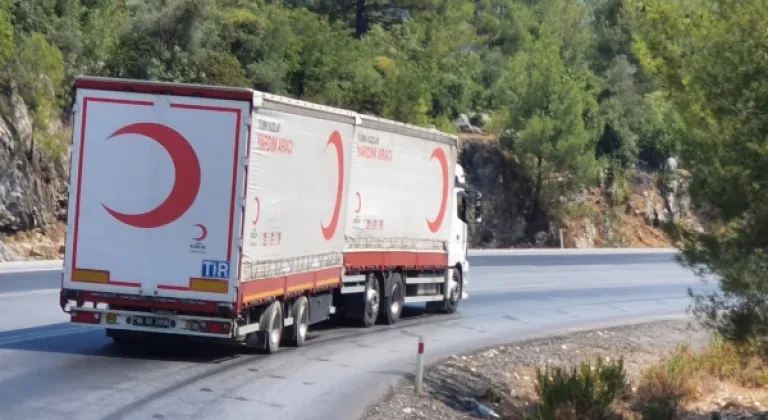 Kızılay sel bölgelerinde yardım çalışmalarına başladı