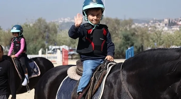 Kocaeli'de 20 bin çocuk binicilik sporuyla tanıştı