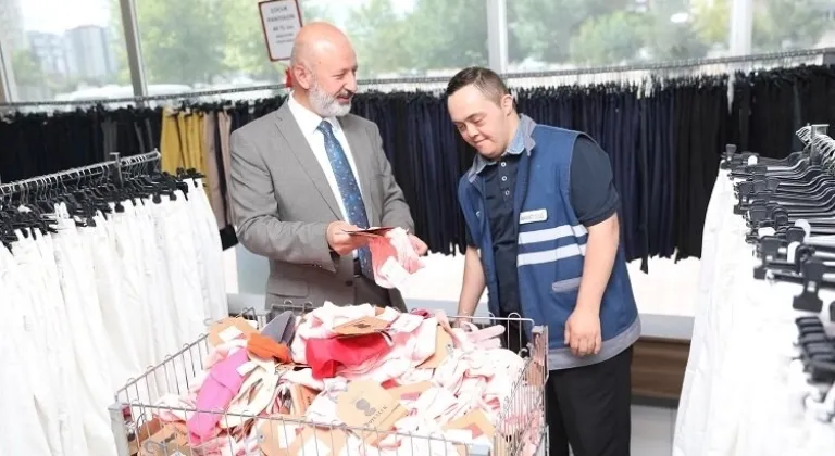 Kocasinan Belediye Başkanı Çolakbayrakdar'dan  özel bireylere özel destek