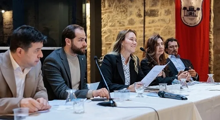 Konak, Büyükşehir ve GMO Havra Sokağı için bir arada