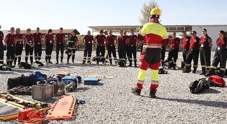 Konya Büyükşehir İtfaiyesi KKTC'de Görevli İtfaiye Personellerine Eğitim Verdi