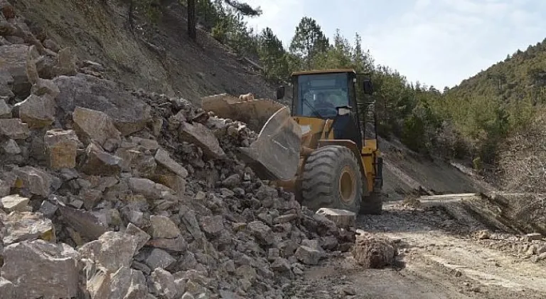 Korkuteli'de yayla yollarına bakım