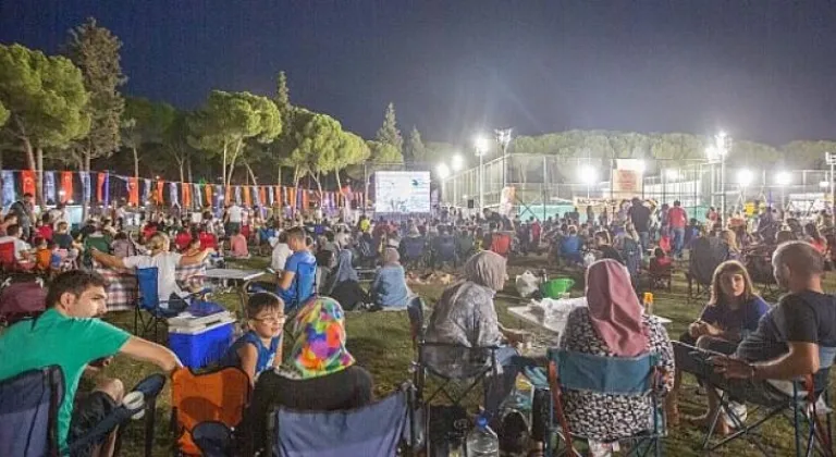 Kral Şakir Aydın Tekstil Park’ta Çocuklarla Buluştu
