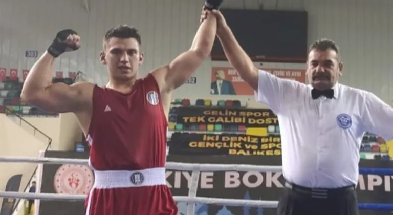 Kütahyalı boksçu Türkiye üçüncüsü