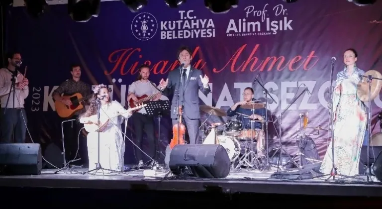 Kütahyalılar, Türk-Macar Halk Şarkılarıyla Keyifli Bir Gece Geçirdi