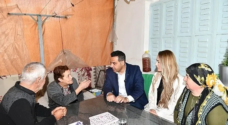 Leyla Teyze'ye Bayram Sürprizi: Sevgi ve Türkülerle Dolu Ziyaret