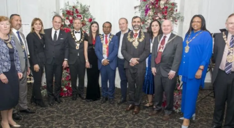Londra’da Yaşayan Yurttaşlarımızdan Dayanışma Örneği