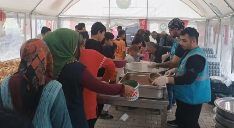 Manisa afetzedeleri sabah-akşam yanında