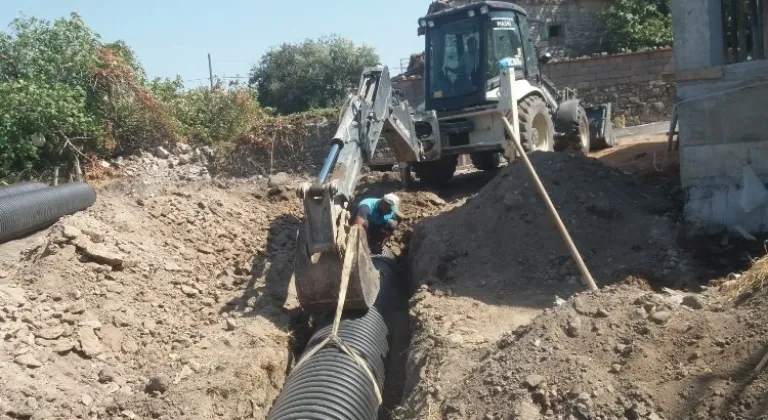 Manisa Akhisar'da yağmursuyu hattı çalışmaları