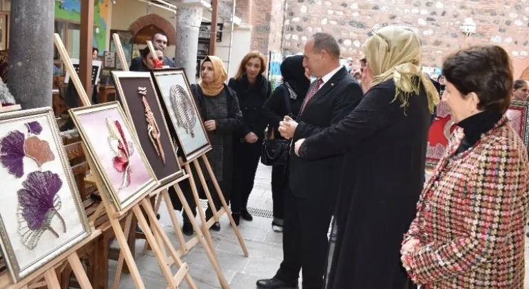 Manisa'da 100. yıl anısına filografi sergisi
