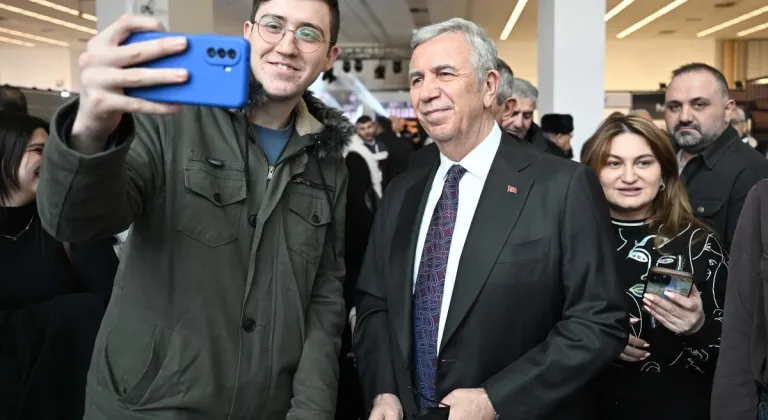 Mansur Yavaş, Ankara Uluslararası Hazır Giyim ve Moda Fuarı’nda