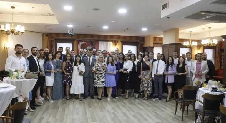 Mersin Barosu Emektar Avukatlarını Onurlandırdı