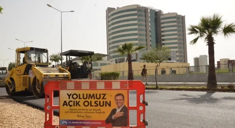 Mersin Büyükşehir, Tarsus’ta Yol Yenileme Çalışmalarını Sürdürüyor