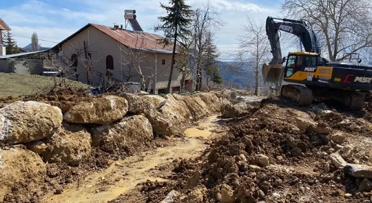 Mersin Büyükşehir’den Çamlıyayla Sebil Yolunda Altyapı Çalışması