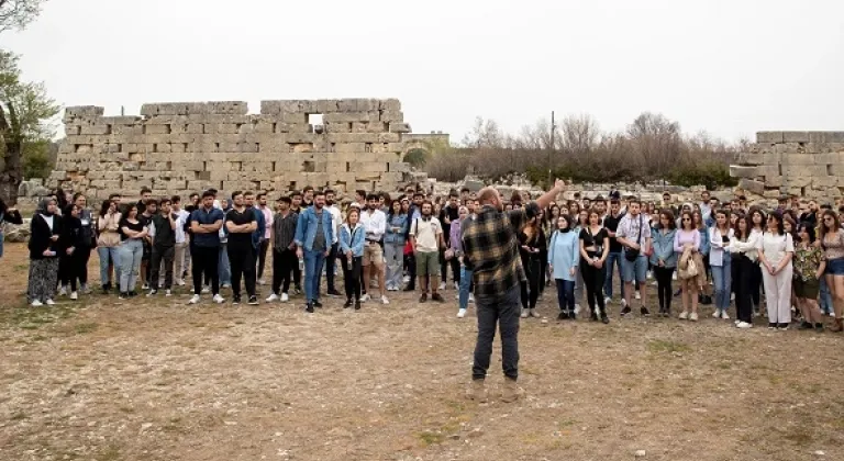 Mersin Büyükşehir’den Uzuncaburç Antik Kenti’ne Tarihi Ve Kültürel Gezi