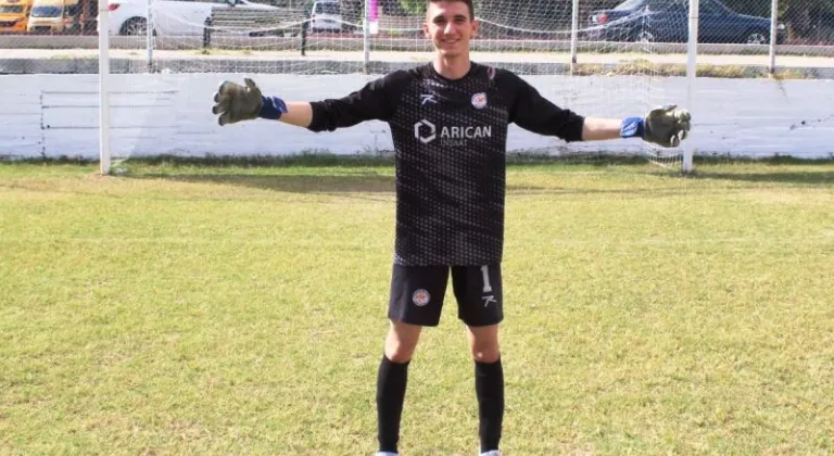 Mersin U-16 Ligi'nin Yükselen Yıldızı: Kaleci Demirhan Demir