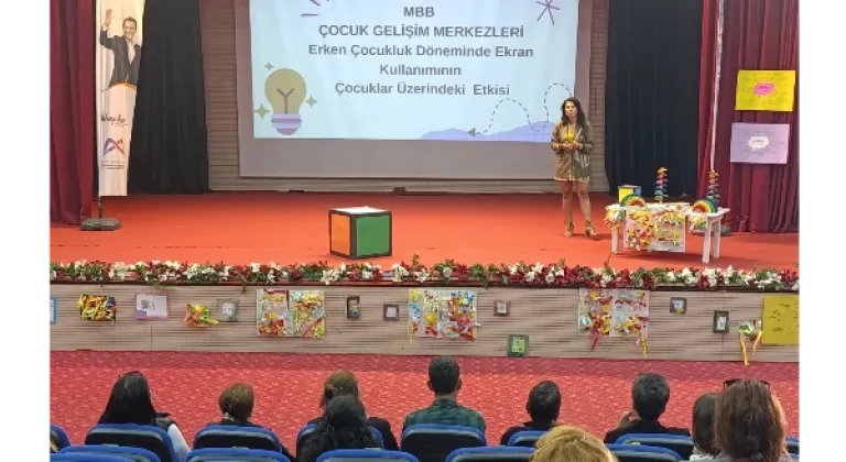 Mersin'de Ebeveynlere Ekran Bağımlılığı Semineri