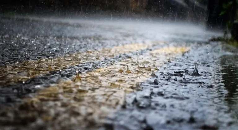 Meteoroloji'den kuvvetli rüzgar ve yağış uyarısı