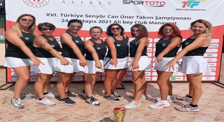Mezitli Belediyesi Gençlik ve Spor Kulübü tenisçi kadınlar Manavgat’tan şampiyonluk kupası ile dönüyor