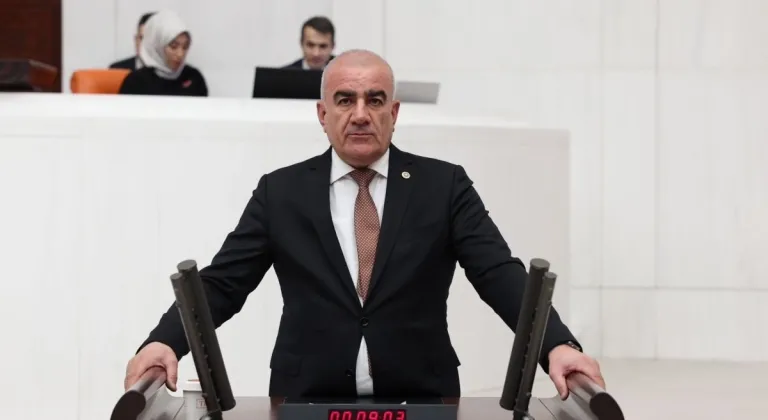 Milletvekili Özhan’dan köy evlerinin yerinde dönüşümünü sağlayan düzenlemeye ilişkin açıklama
