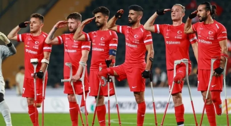 Milli amputelere 'Cumhuriyetin Delikanlıları' ödülü