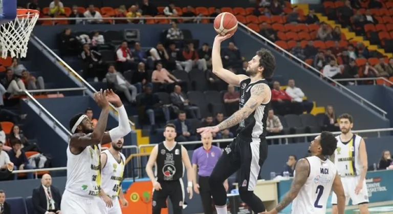 Msk Rakip Dinlemiyor: 82-95