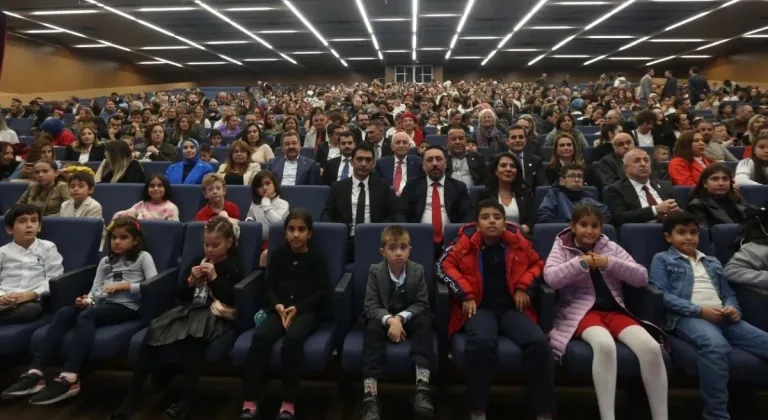 'Mustafa' Filminin Ankara Galasında Çocuklar Protokolde Yer Aldı