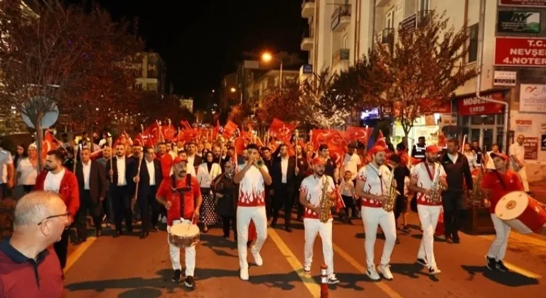 Nevşehir'de 30 Ağustos Zafer Bayramı İçin Fener Alayı