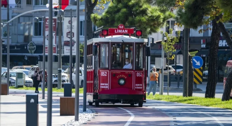 Nostaljik Tramvaylarla Şehirde Dönem Yolculuğu